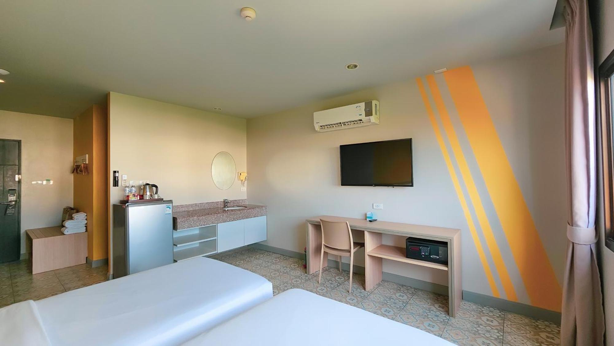 Recenta Suite Phuket Suanluang Dış mekan fotoğraf