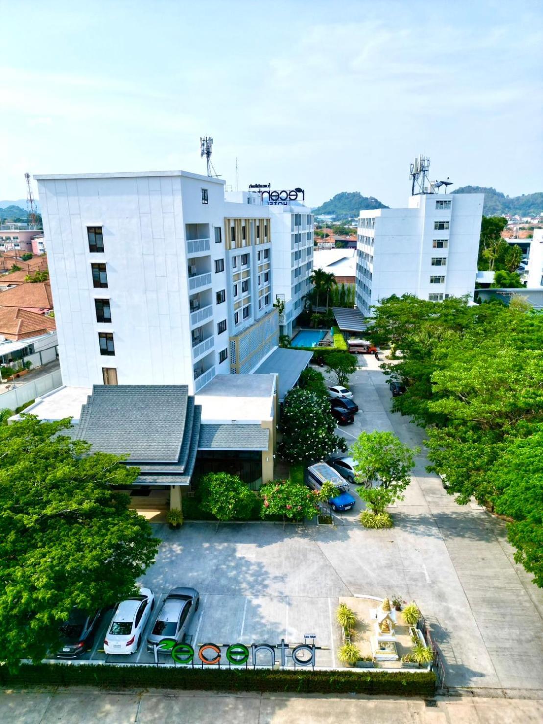 Recenta Suite Phuket Suanluang Dış mekan fotoğraf